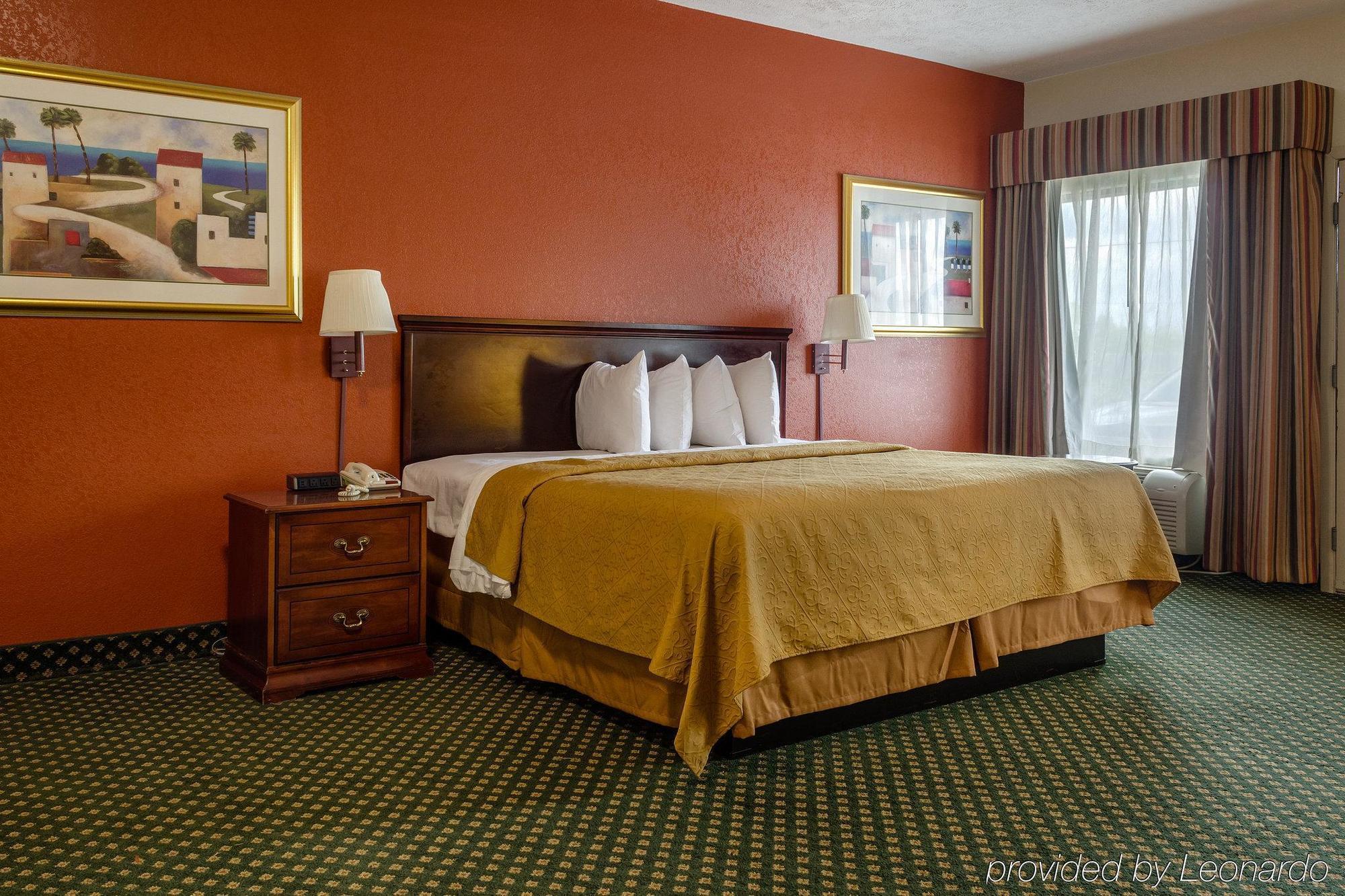 Econo Lodge Inn & Suites Philadelphia Eksteriør billede
