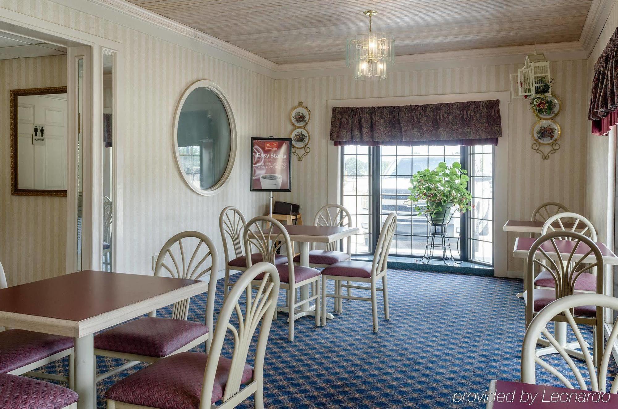 Econo Lodge Inn & Suites Philadelphia Eksteriør billede