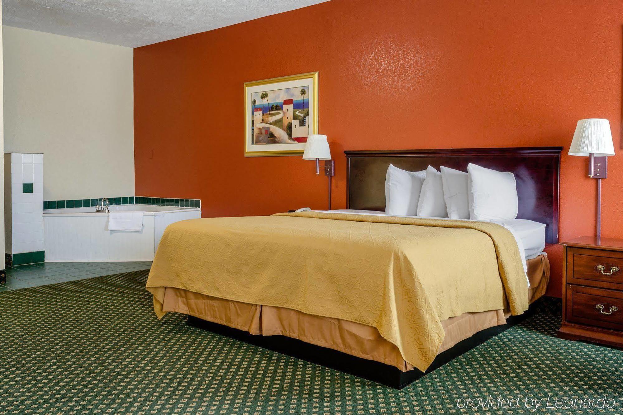 Econo Lodge Inn & Suites Philadelphia Eksteriør billede